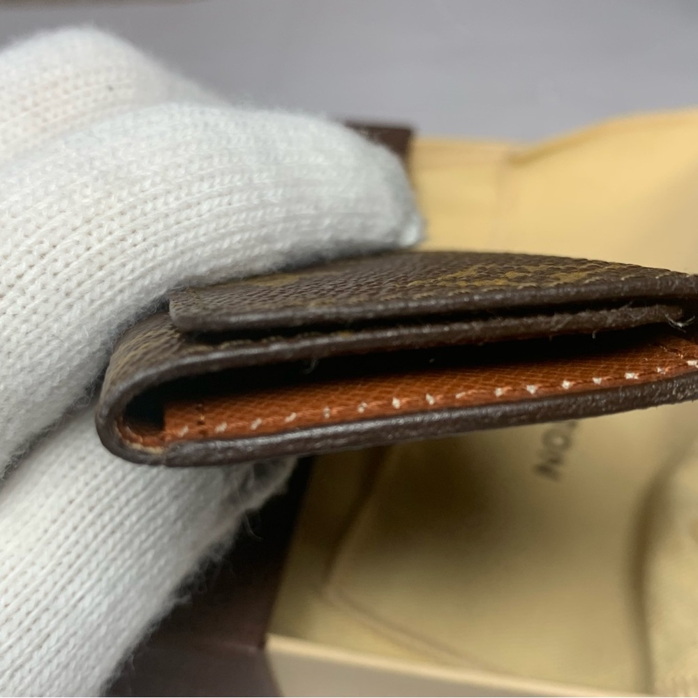 With Certificate of Authenticity Louis Vuitton Brown Monogram Key Holder - Picture 10 of 15